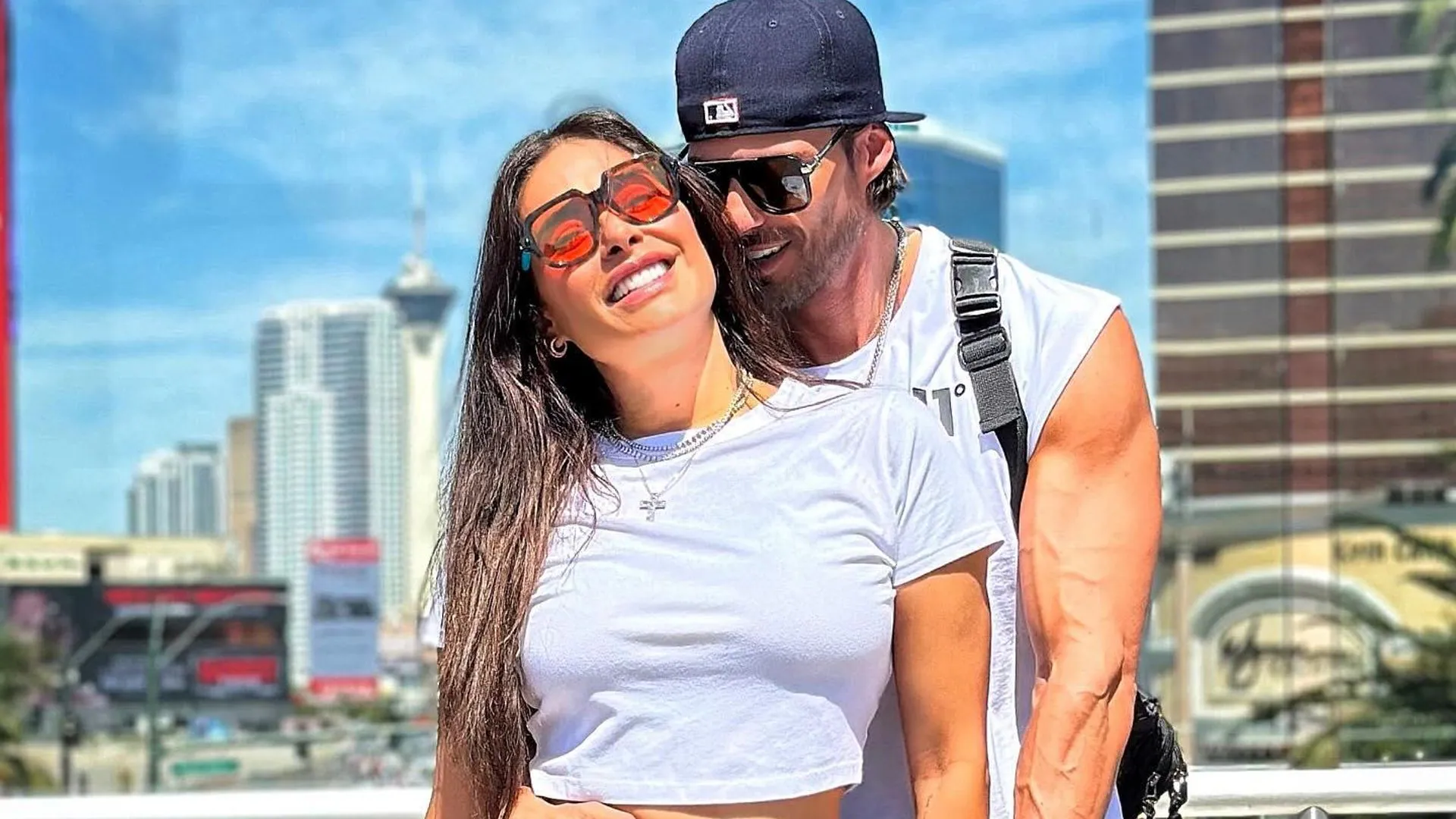 Galilea Montijo e Isaac Moreno se muestran juntos por primera vez y comparten detalles sobre su historia de amor