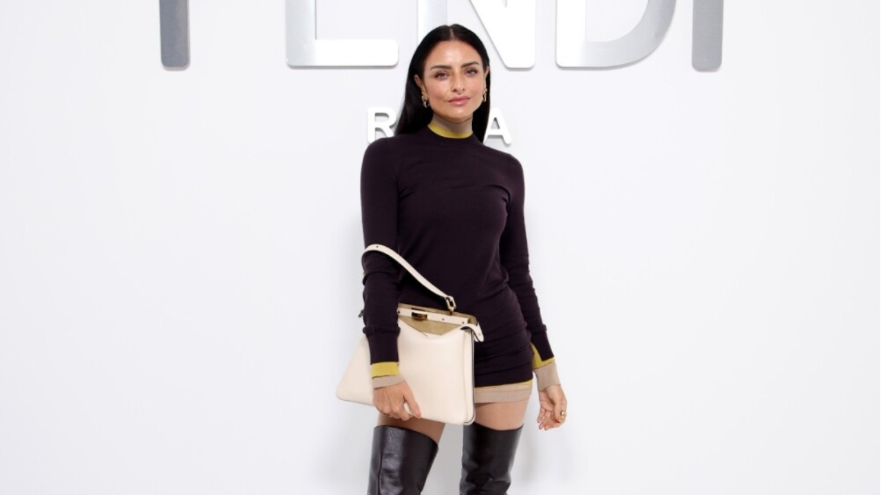 Aislinn Derbez brilla como una de las invitadas con más estilo en el desfile de Fendi en Milán