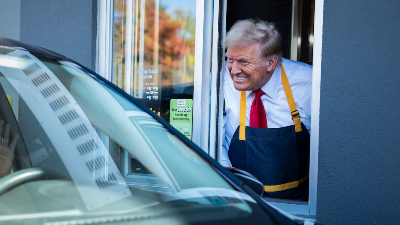 Donald Trump sorprende al convertirse en empleado de McDonald’s