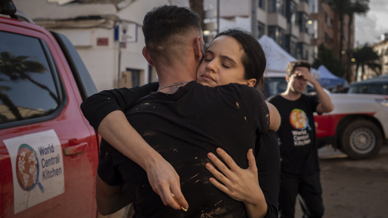 Rosalía se suma a la ayuda en Valencia: Un gesto solidario tras las inundaciones