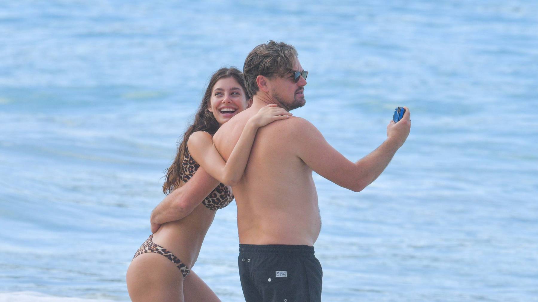 ¿Leonardo DiCaprio con una mujer de más de 25? ¡Internet no lo puede procesar!