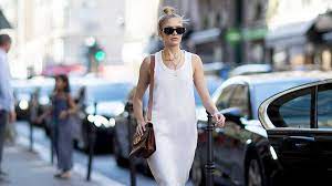 El truco de las influencers para parecer millonaria con ropa simple