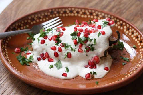 ¿Sabías que los chiles en nogada nacieron como homenaje a un héroe?