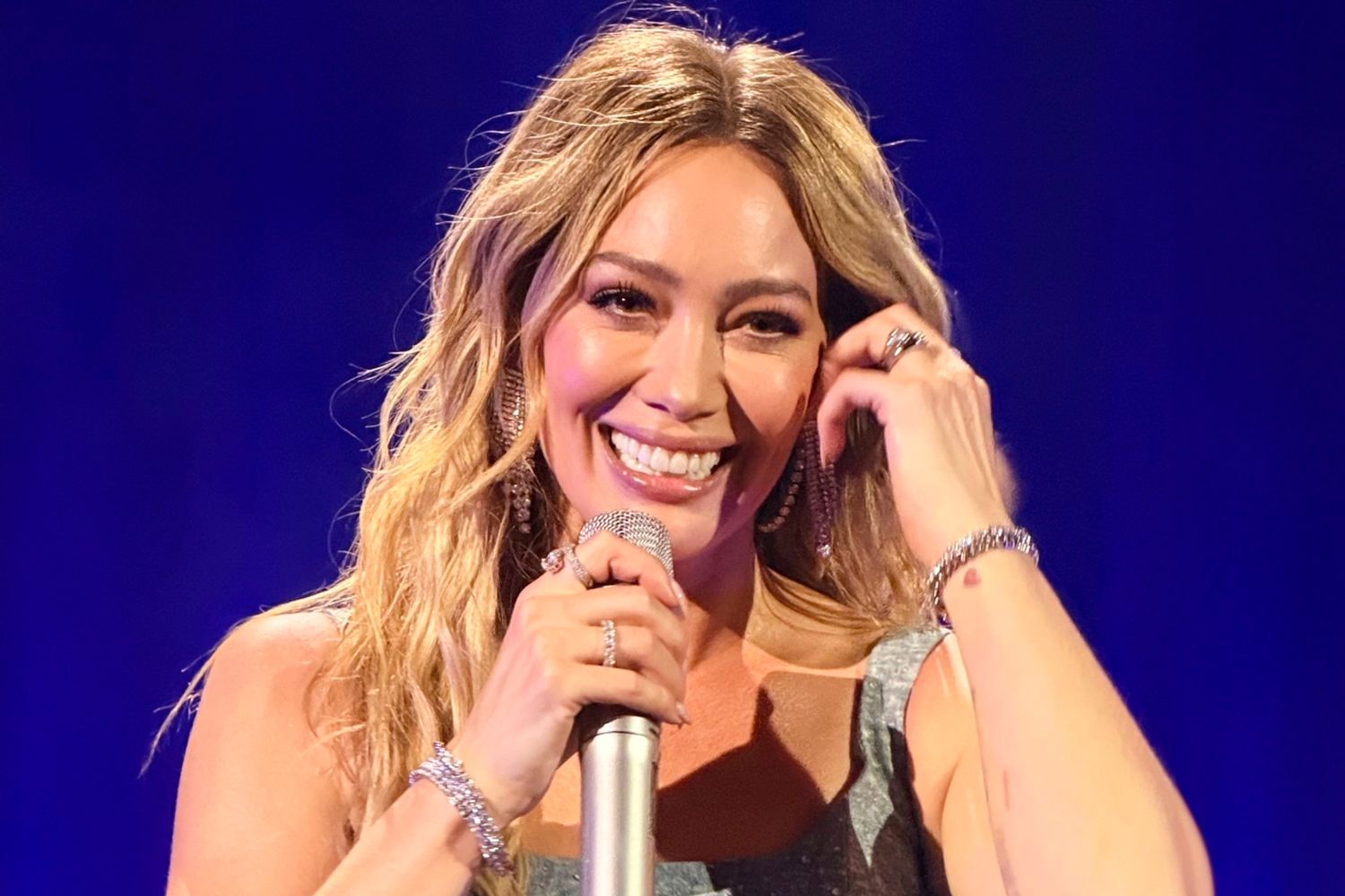 Hilary Duff canta el himno de nuestra infancia y Londres se rinde a la nostalgia