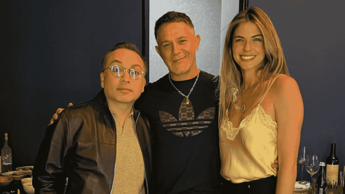 #AlejandroSanz #Romance ¡Nueva pareja a la vista! Alejandro Sanz y Stephanie Cayo encienden rumores de romance