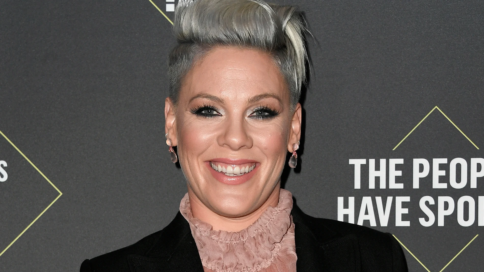 #Pink #Divorcio ¿Se acabó el amor? Pink rompe el silencio sobre su supuesto divorcio tras 20 años