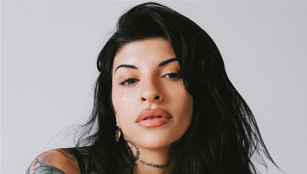 #Cazzu #Hija ¡Mini reina del hielo! La hija de Cazzu derrite corazones vestida de Elsa