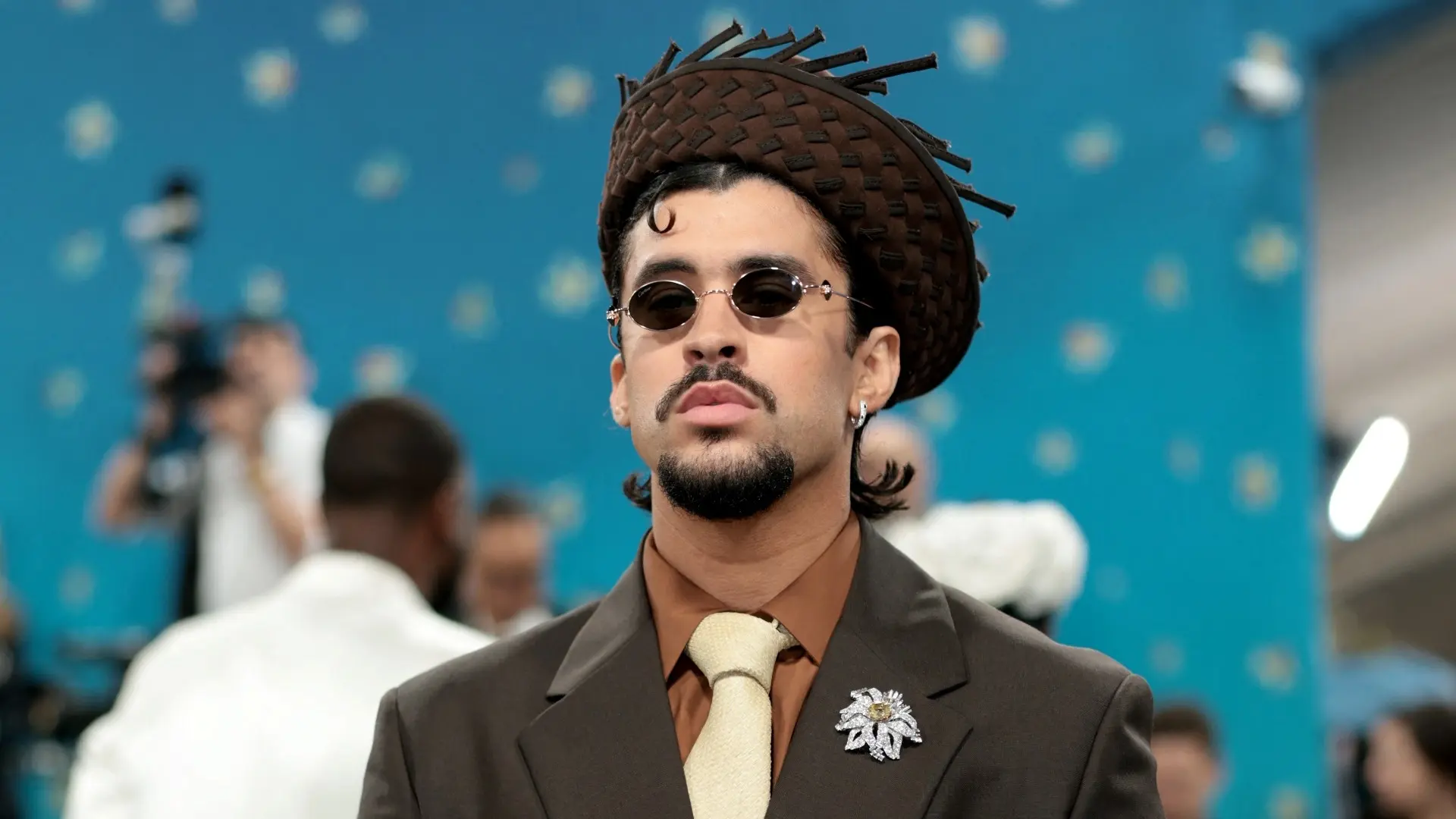 Bad Bunny sorprende al mundo: ‘DtMF’ ahora suena en francés y los fans no lo veían venir