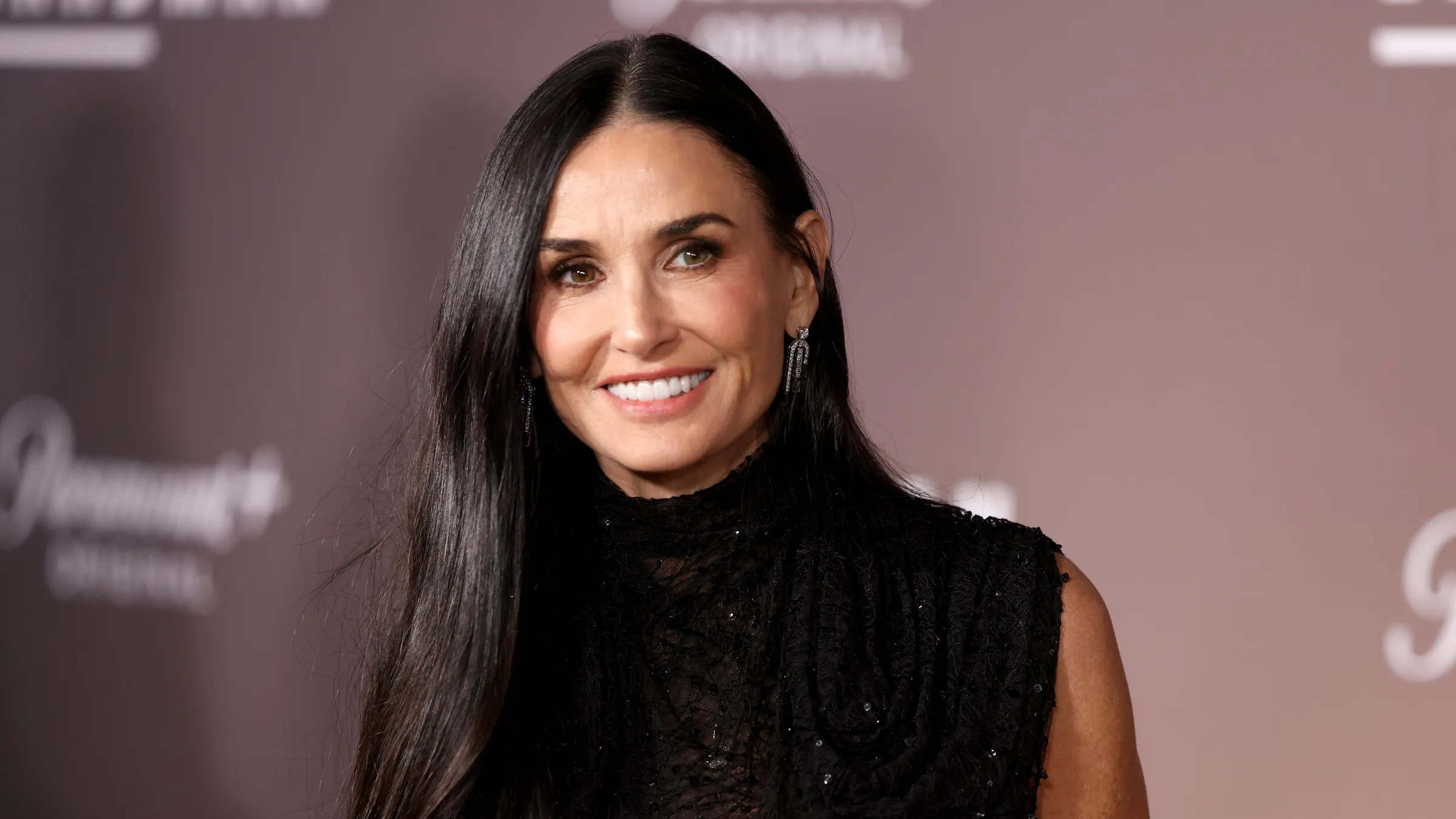 ¿Qué está pasando? La apariencia de Demi Moore enciende preocupación entre sus fans