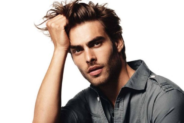 Cuida y protege tu cabello del sol durante este verano￼￼