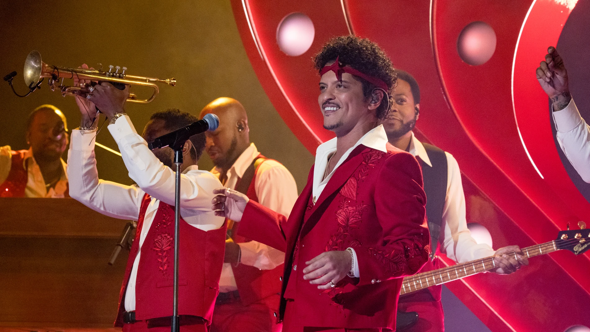 Bruno Mars conquista Madrid y se despide con un emotivo mensaje en español: “Gracias por todo el cariño” tras sus inolvidables conciertos.