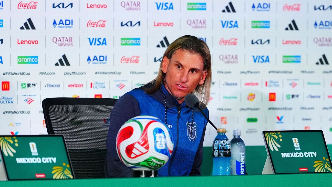 Ecuador eleva una protesta ante la FIFA por la ‘serenata’ de aficionados mexicanos