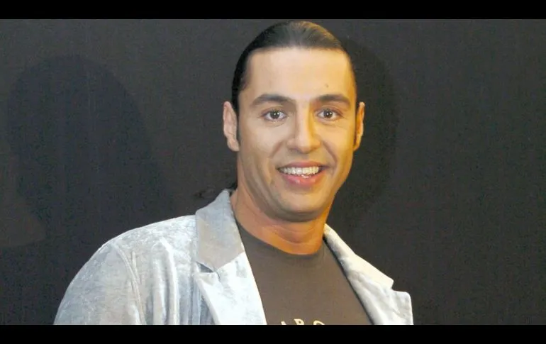 Latin Lover preocupa con FOTO desde el hospital: así pidió oraciones