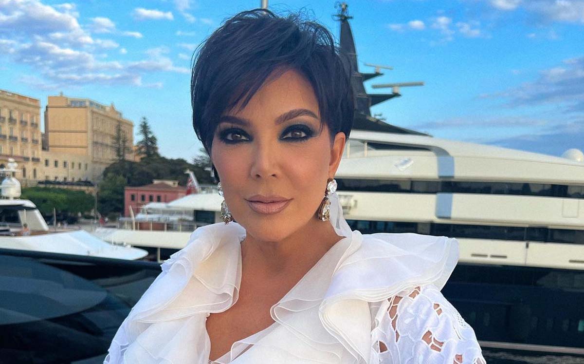 Kris Jenner revive el glamour de Elizabeth Taylor con una icónica capa de Escorpio valuada en más de 70 mil dólares