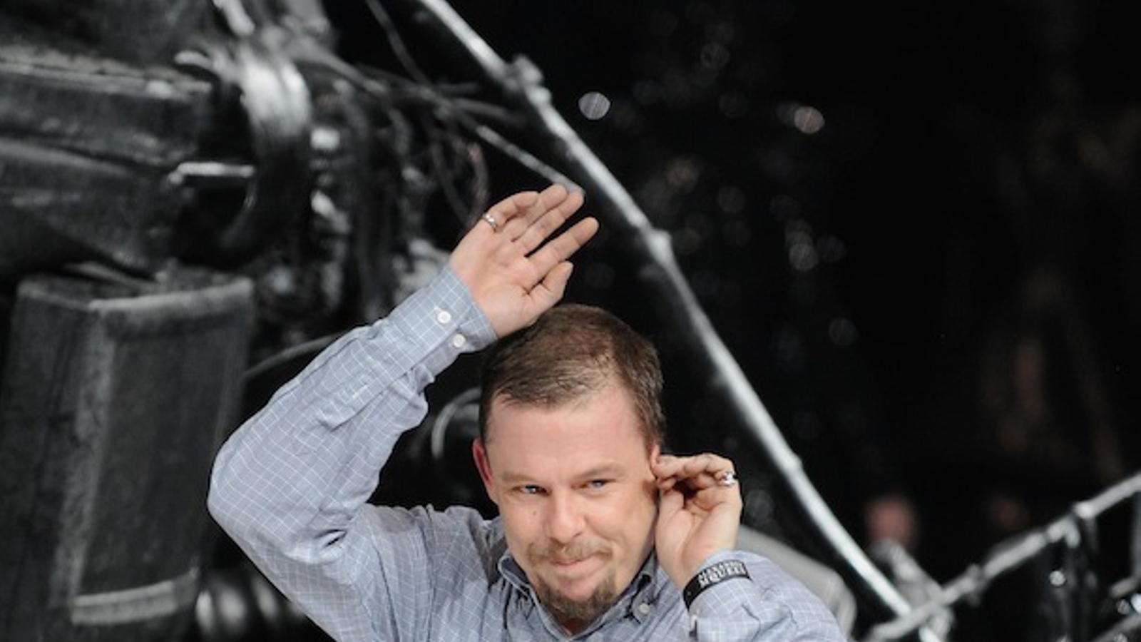 Seán McGirr se despide de Alexander McQueen tras tres años al frente de la dirección creativa: las razones de su salida