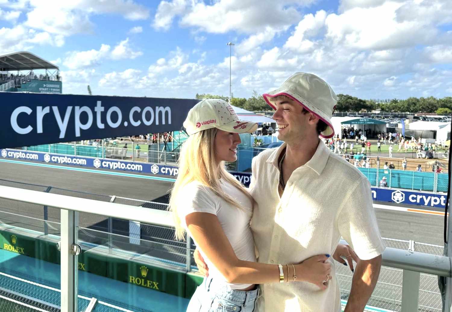 Christopher Levy derrite las redes con una romántica felicitación para su novia Ivy Puente
